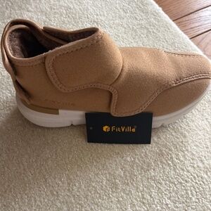 NIB Fitville diabetic boots 9W